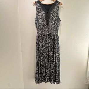 J Gee Maxi Dress Size 2x Bohemian Peasant Smocked Waist Gray & White Floral